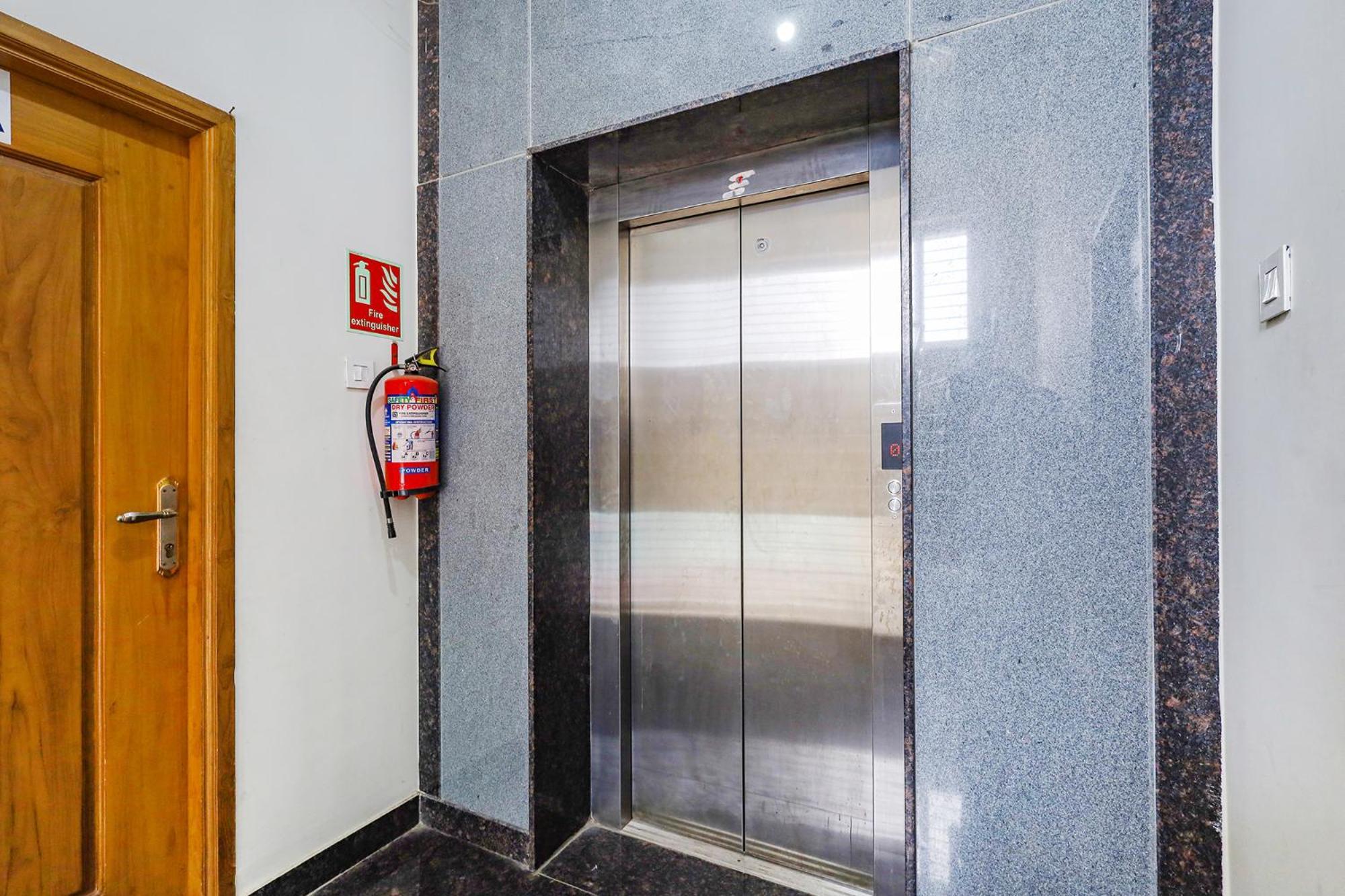 מלון Siruseri Fabexpress Fen Breeze מראה חיצוני תמונה